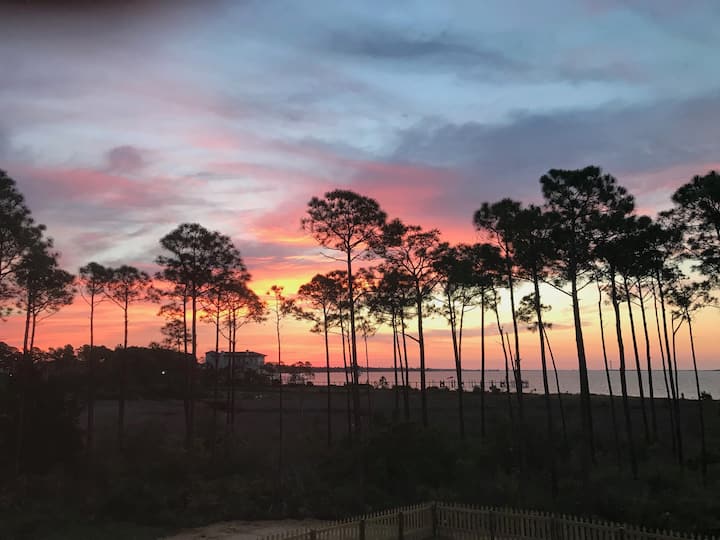 Luxe Home Private Pool/ Intercoastal Beach Access! - Navarre