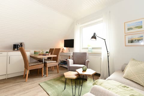 Popular Airbnb listing: Port-side cabin in Wyk Auf Föhr