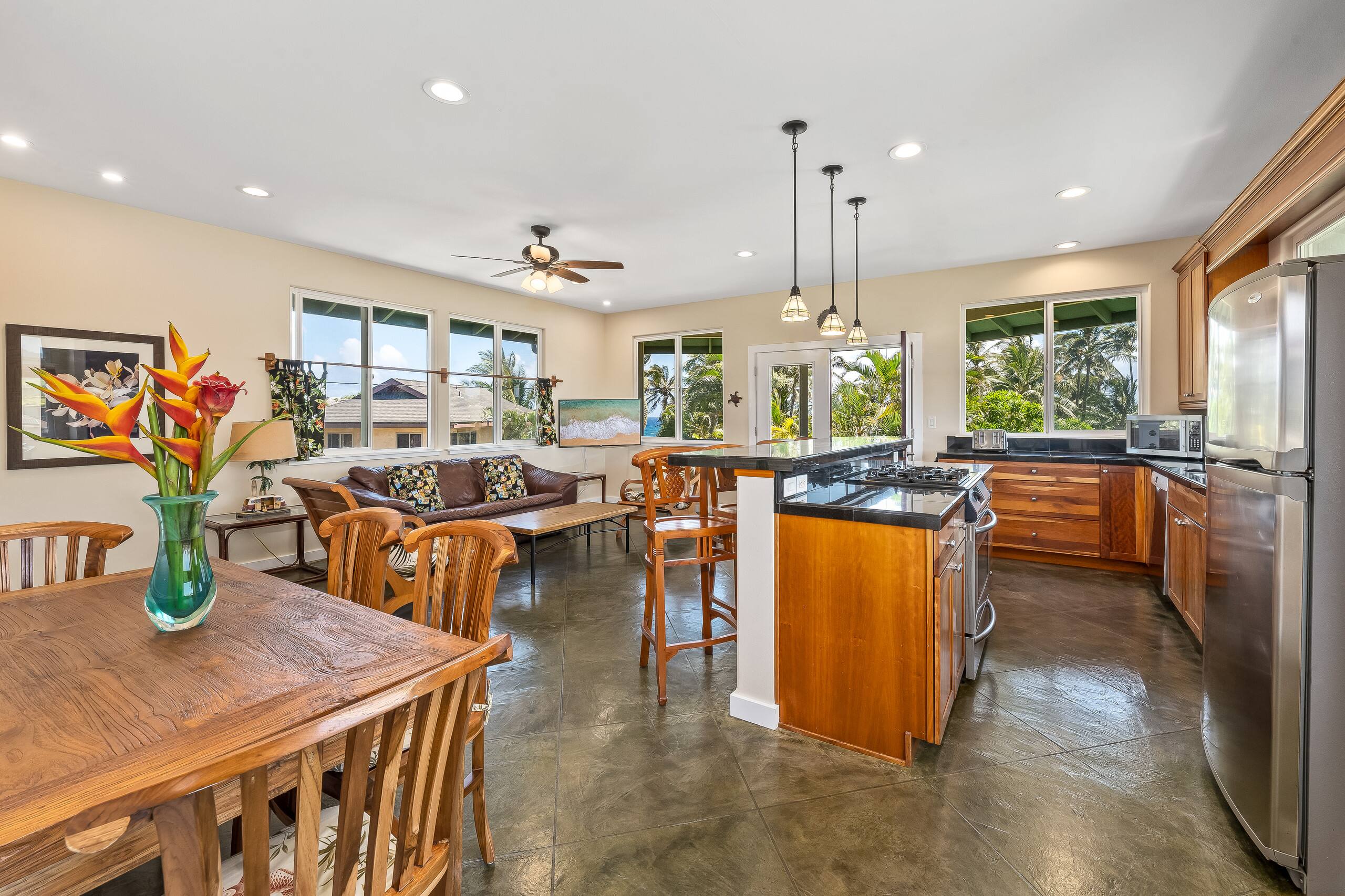 Home in Paia · ★4.91 · 6 bedrooms · 8 beds · 4.5 baths - Image 40