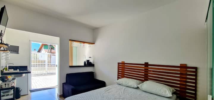 Studio s kaučem na razvlačenje i bračnim krevetom 01.