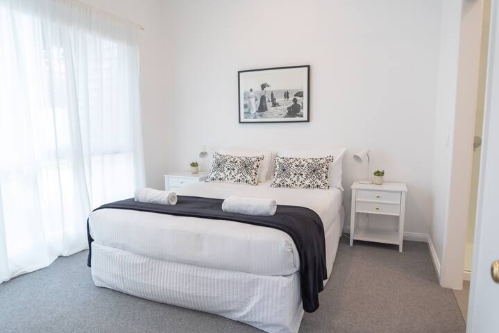 Gigi’s Beach House, in the heart of Torquay gallery image 5