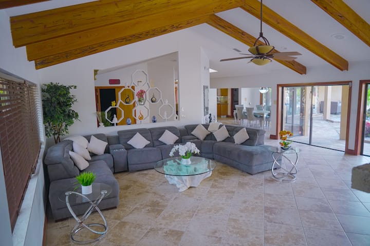 Private Resort In Beautiful Fort Lauderdale. - Coral Springs, FL