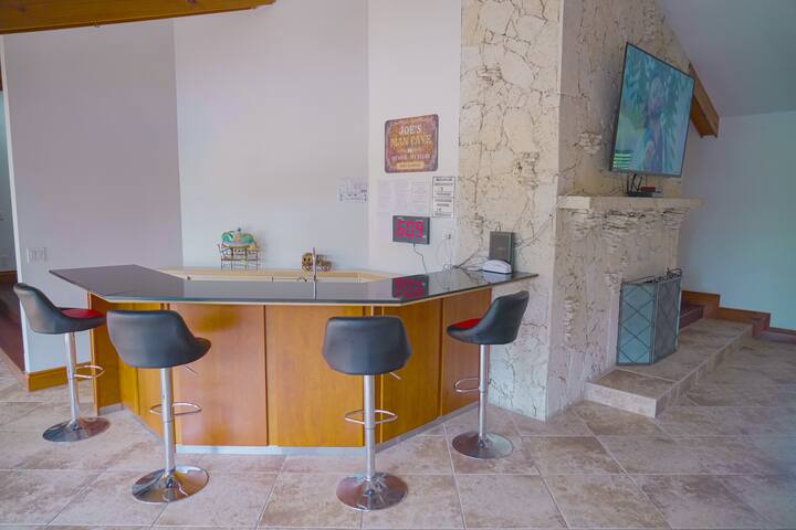 Private Resort in beautiful Fort Lauderdale. gallery image 3