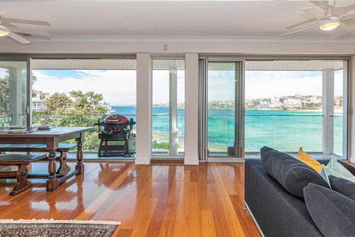Ocean view luxury 3 bedroom home with balcony gallery image 4