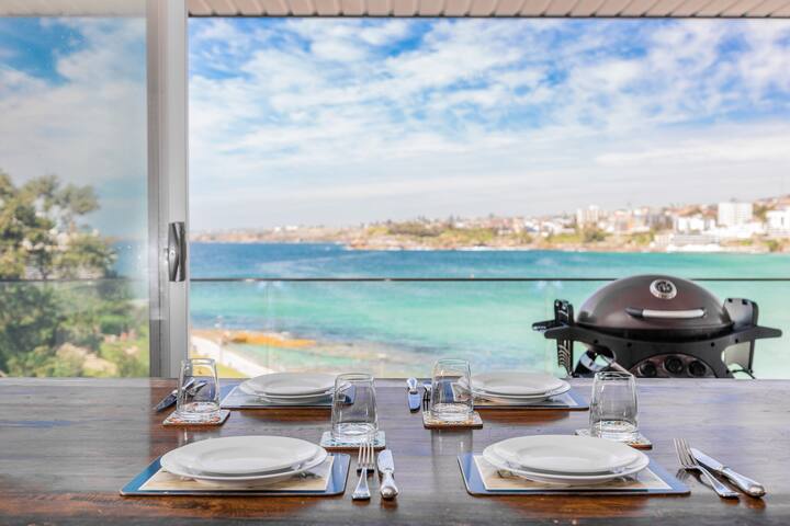 Ocean view luxury 3 bedroom home with balcony gallery image 3