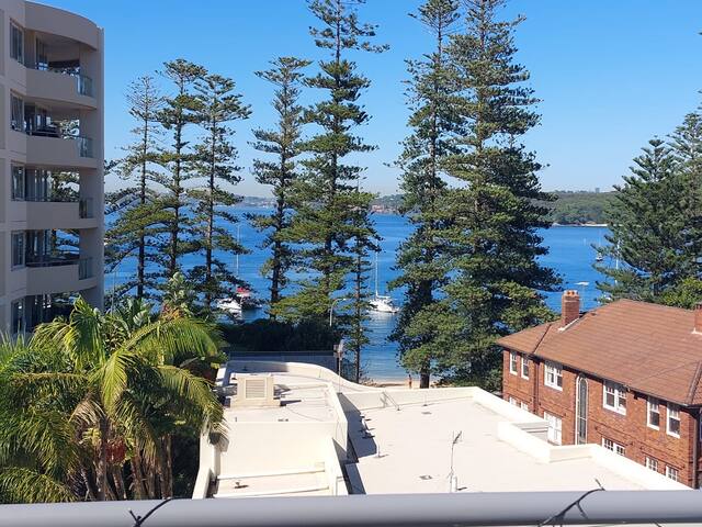 Luxury 3-bed penthouse, with stunning ocean views gallery image 3