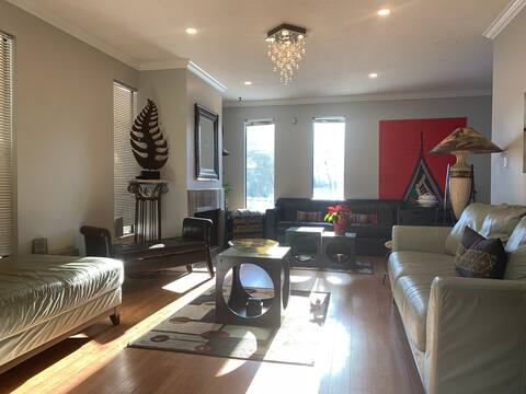 Entire House - Fully Fenced Maple Ridge Downtown