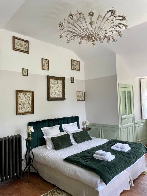 Charming Superior Room in Castle