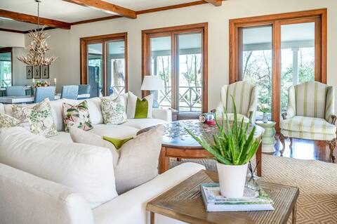 Pickle ball + fire pit | Luxury Family Getaway!