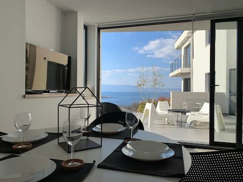 Brand new apartment Minimal****