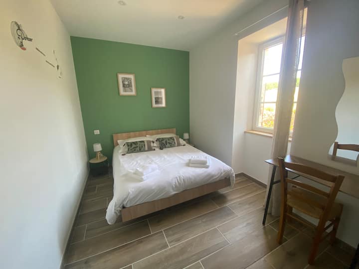 спална соба на долниот кат 