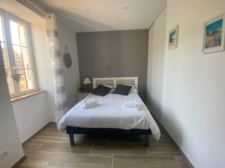 соба на приземје 