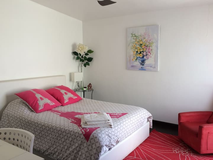 საძინებელი 1