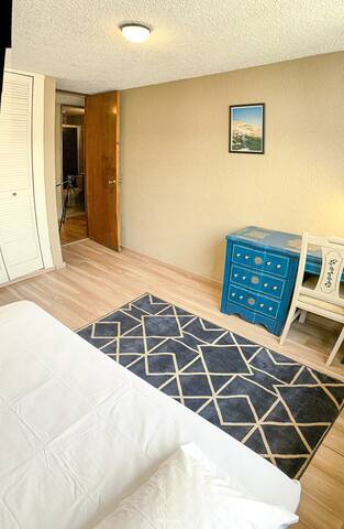 Light filled apt center of La Condesa/FiberOptics gallery image 5