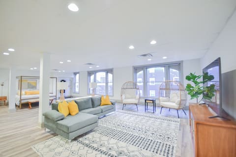 The Penthouse in the heart of Downtown Martinsburg