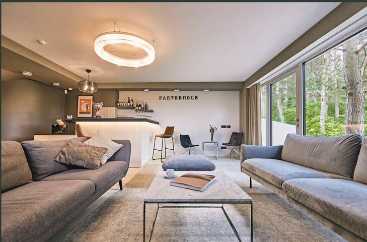 VILLA PARTEEHOLE gallery image 3