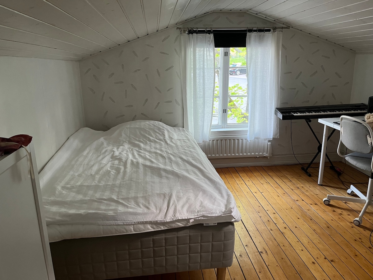 Спална соба 4, 1 единечен кревет (120 см)