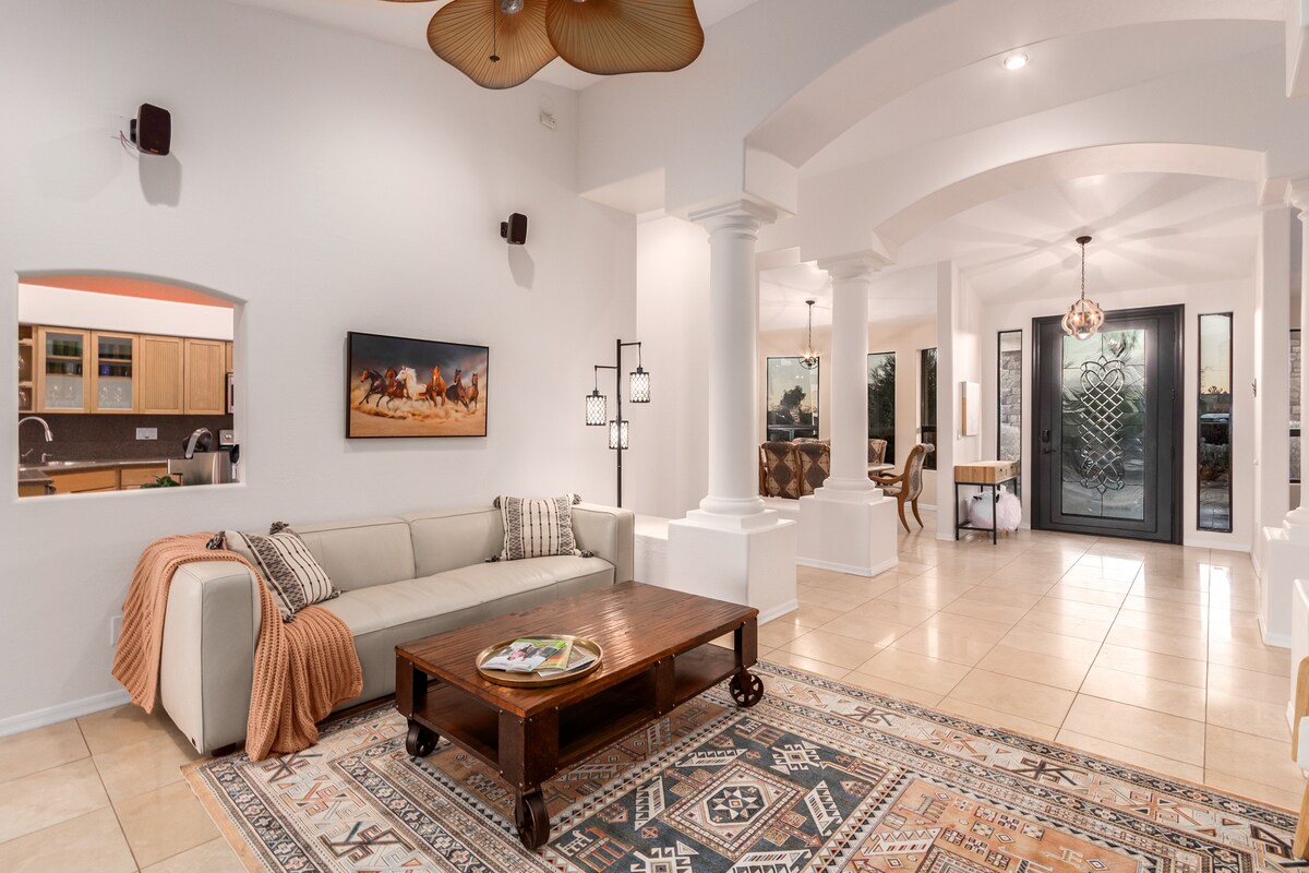 Top Airbnb: Stylish &Clean Desert House, Near Golf, Shop, Lake in Fountain Hills