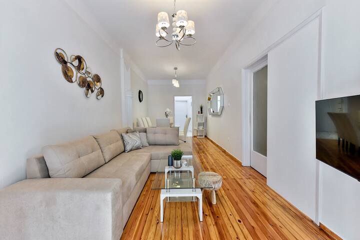 Porto Sea View Apartments – Mitropoleos 127 gallery image 3