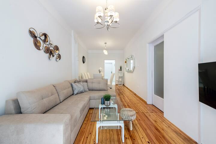 Porto Sea View Apartments – Mitropoleos 127 gallery image 5