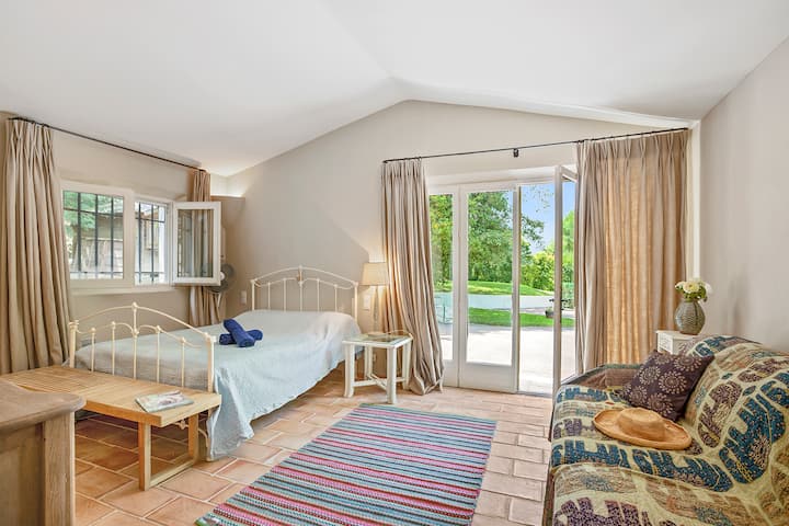 غرفة النوم 2