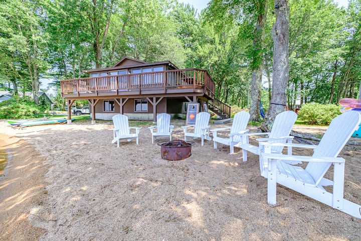 Beach House on Sebago Lake w. dock, kayaks, + SUPs