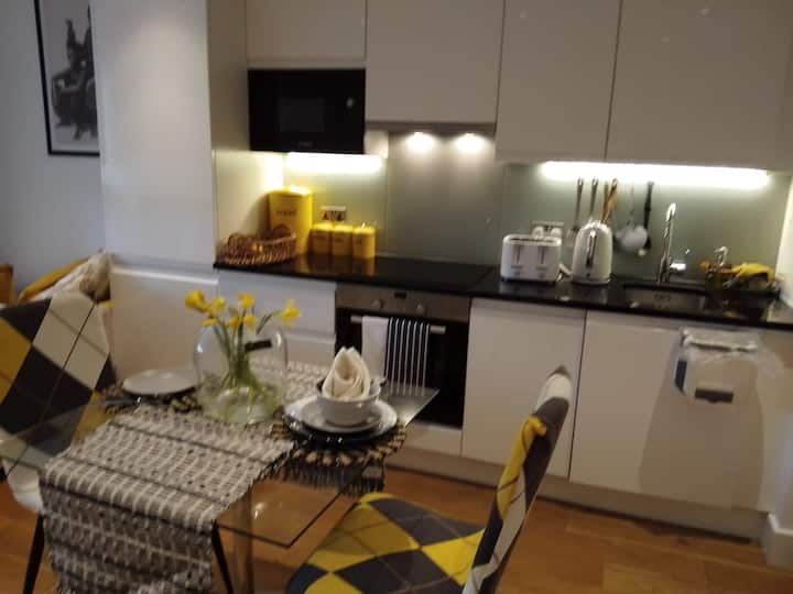 Entire Apart. 5 Mins To East Croydon & Concierge - East Croydon