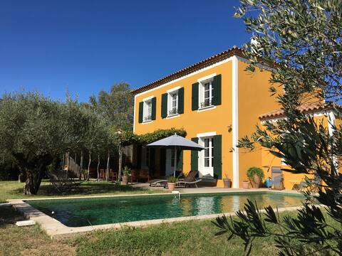 BEAUTIFUL PROVENCAL BASTIDE WITH SWIMMING POOL IN GRABELS NEAR MONTPELLIER