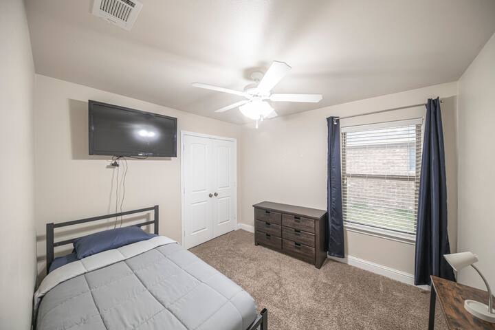 chumba 2 na kitanda pacha, 42 inch tv