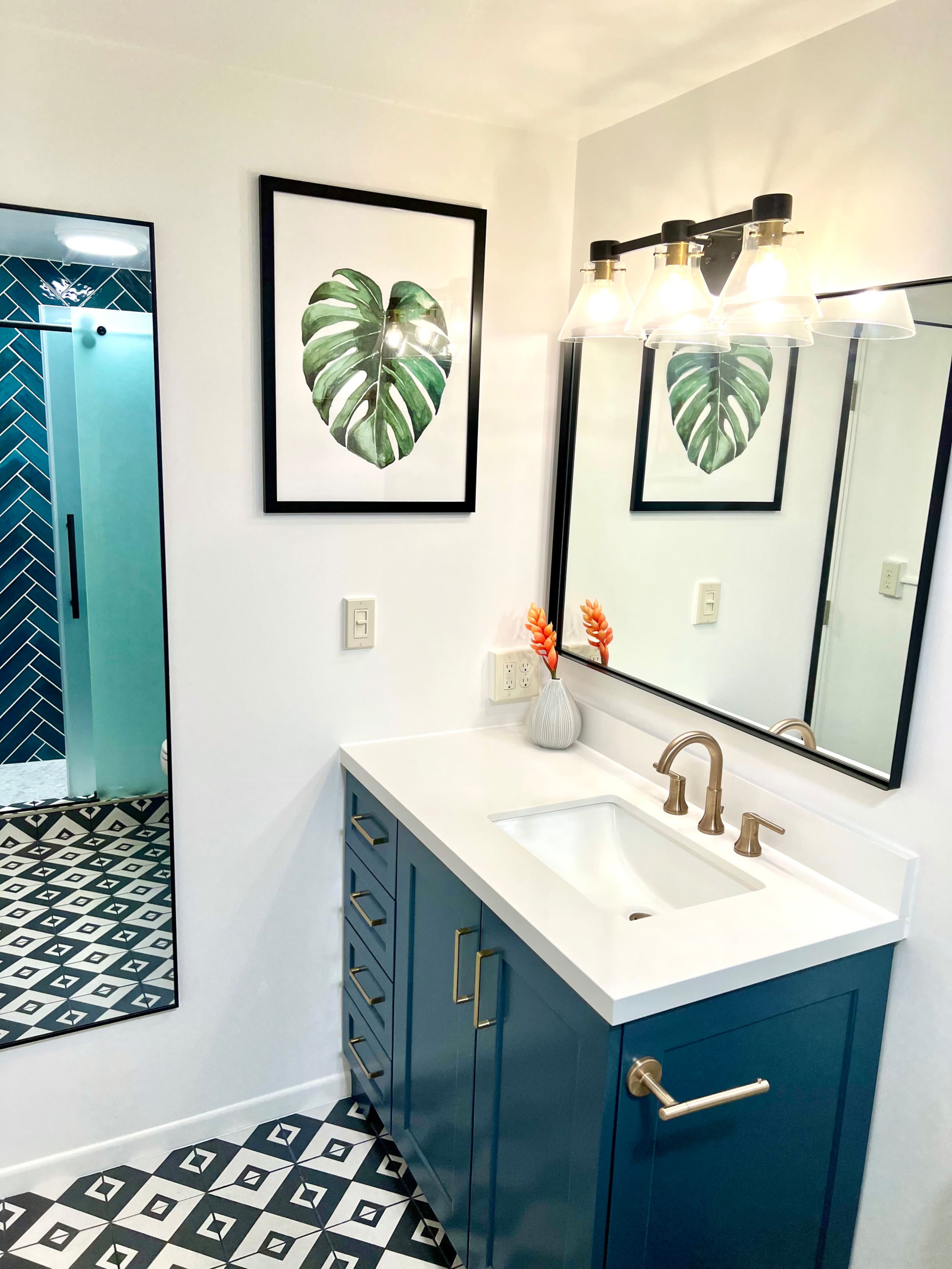 Condo in Honolulu · ★4.89 · Studio · 2 beds · 1 private bath - Image 25