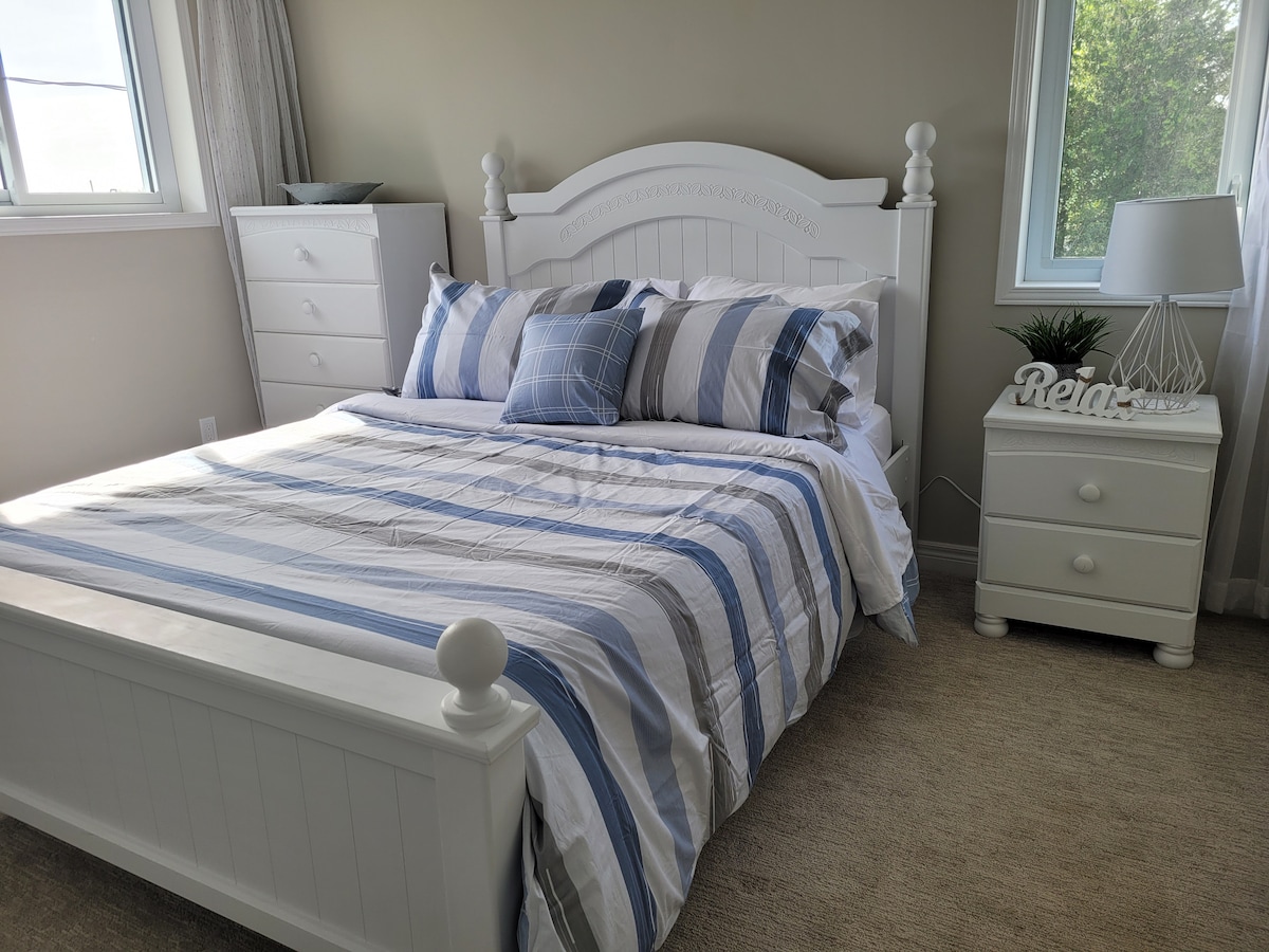 Главна спална соба бр. 1 на горниот кат