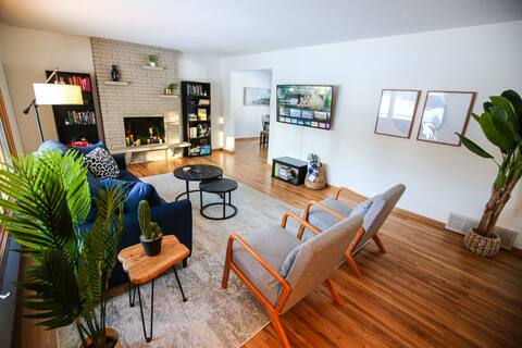 MSP Cozy Retreat, Near Park, Beach, Lakes,  DT