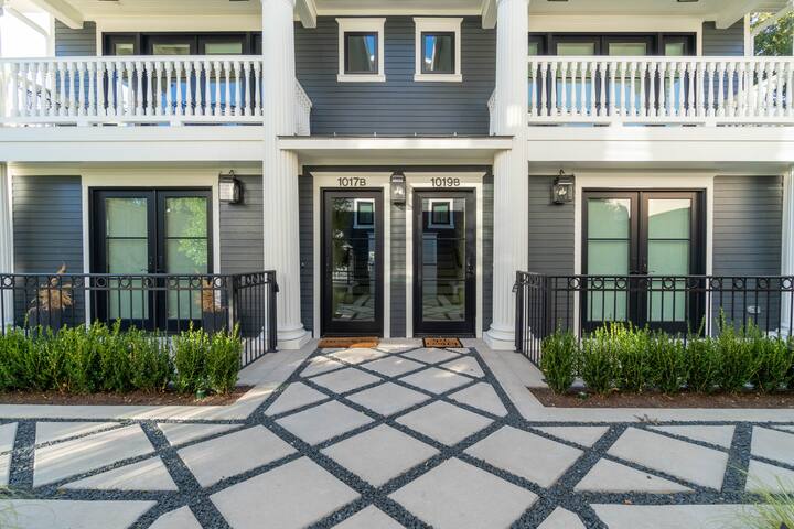Beautiful Bishop Arts Townhouses: Sleeps 16 People gallery image 5