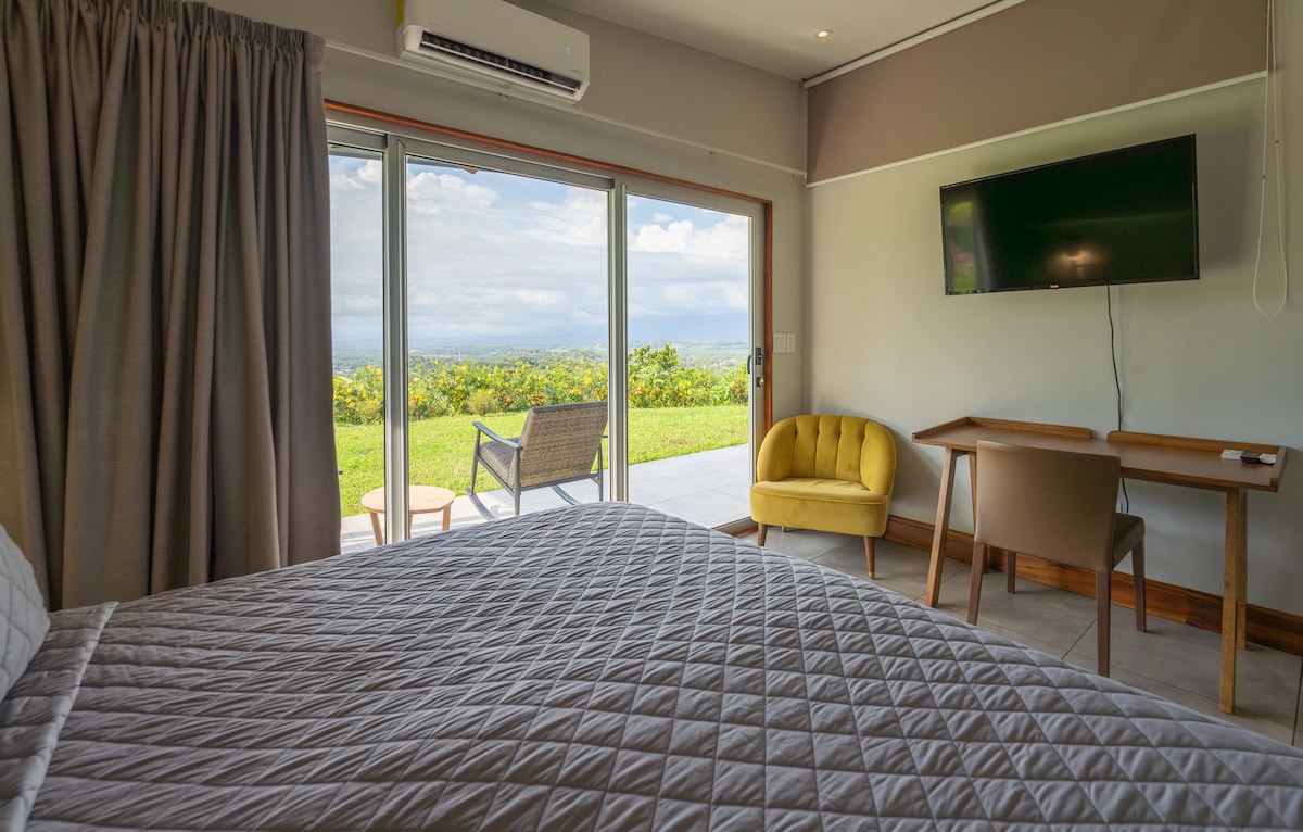 Master Suite 3 - Ocean View, Direct Access to Terrace, King Bed