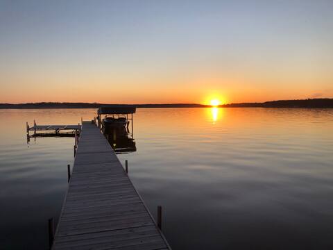 Luxurious Lake House on Hess Lake (Newaygo MI)