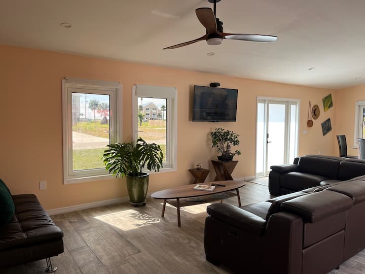Quietest Private Beach | Pool, Bbq & Fire Pit - Fort Myers Beach, FL