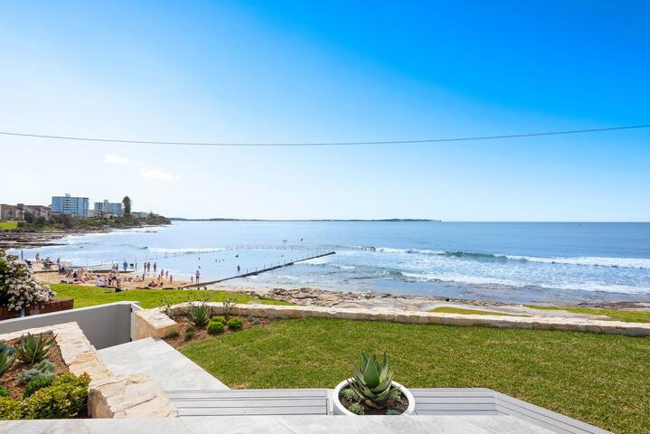 Ranked in top 20 beach houses in NSW – Spectacular gallery image 3