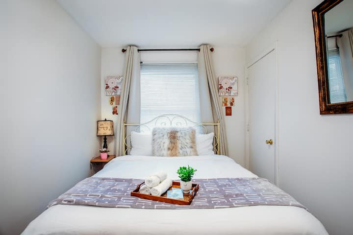 Bebroom #3: Kitanda aina ya Queen