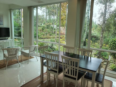 Maple Brook Garden Villa
