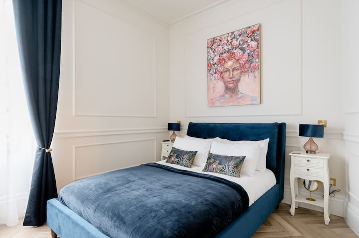 Luxury Modern-Victorian Design apartment