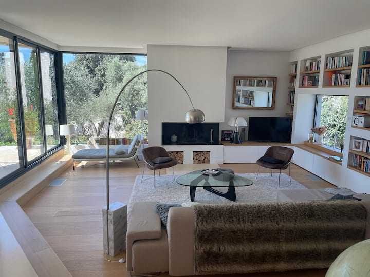 Magnifique Villa D'architecte Avec Piscine - Nîmes
