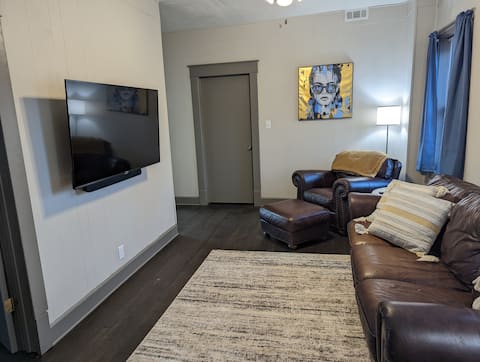 Top Airbnb: Prime North Court Street 4 in Athens