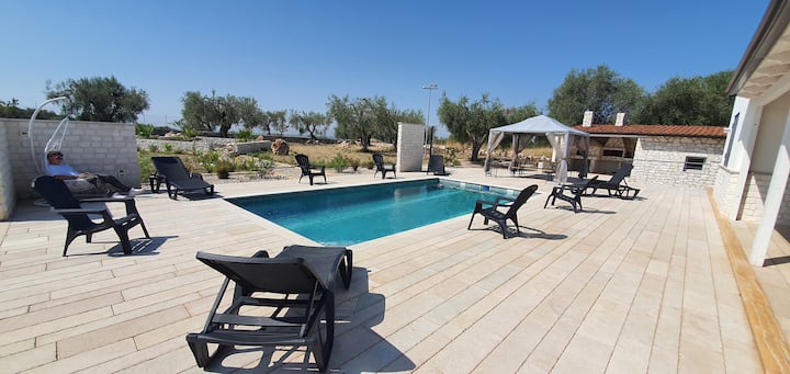 Mansion Between the sea and the hills of Puglia