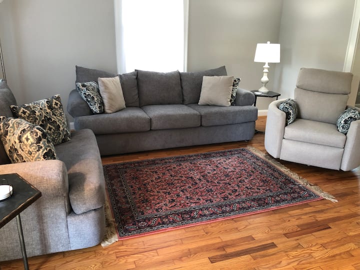 Kersey's Cottage At 204 An Airbnb + So Much More! - Charlottesville, VA