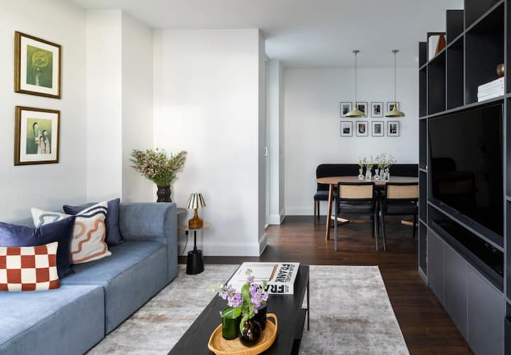 2 Bedroom Modern Flat With London Skyline Views - Londen