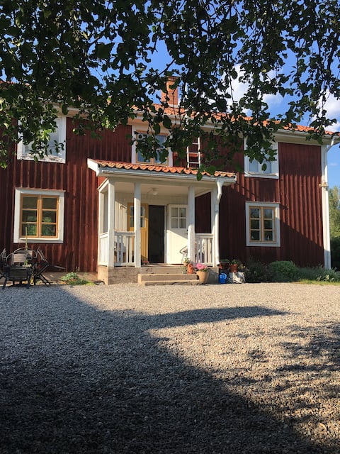 Cozy artistic Bergslagen country house