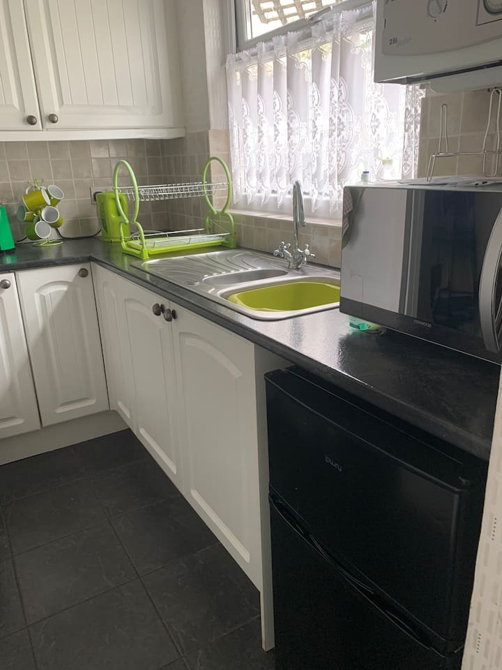 Tree Cottage Plus /Garden Apartment - Llandudno