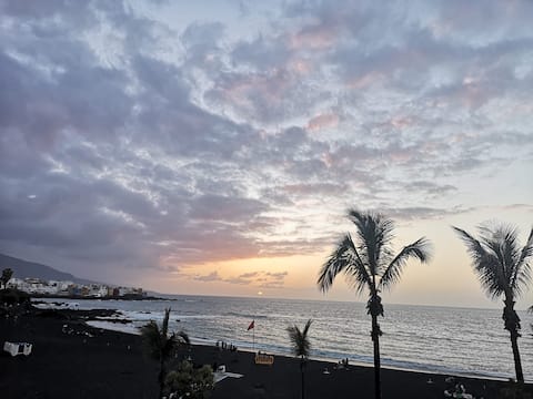 Top performing Airbnb: RELAXATION MOMENT in Puerto De La Cruz