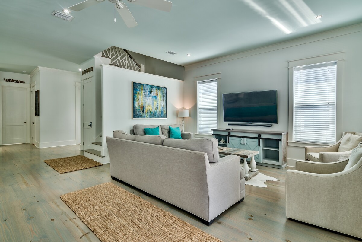 Successful Airbnb property: LUXURY MODERN BEACH HOUSE - SEACREST/ALYS BEACH in Laguna Beach