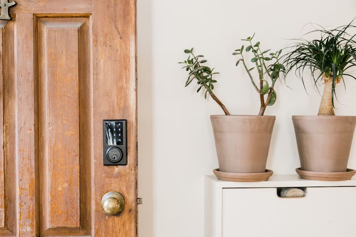 Cottage In Toronto’s West End •Walk To Bmo Field• - Toronto